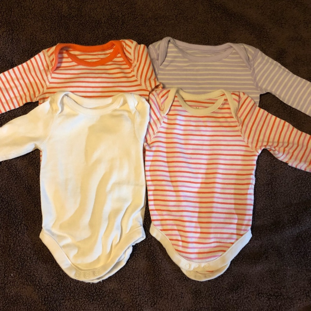 Hanna Andersson Moon and Back onesies set of 4